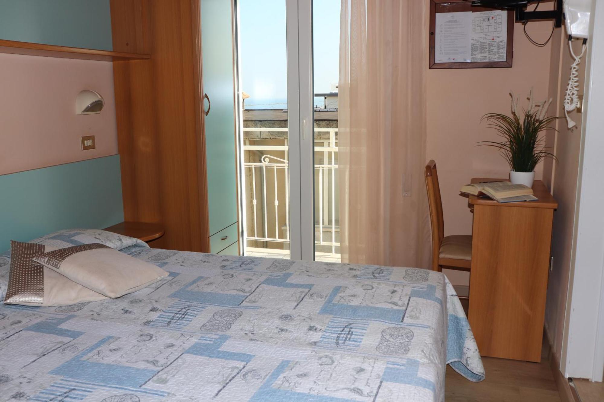 Hotel Barca D'Oro Bellaria-Igea Marina Bagian luar foto