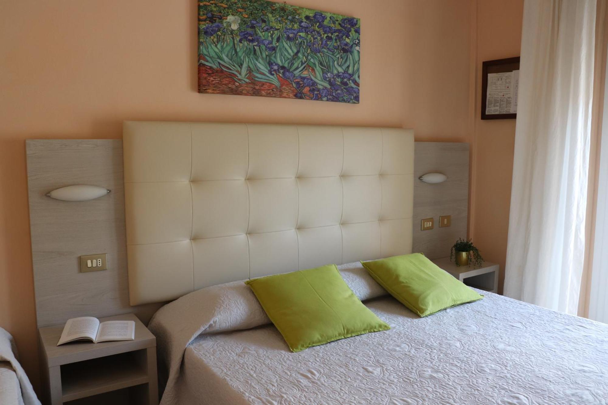 Hotel Barca D'Oro Bellaria-Igea Marina Bagian luar foto