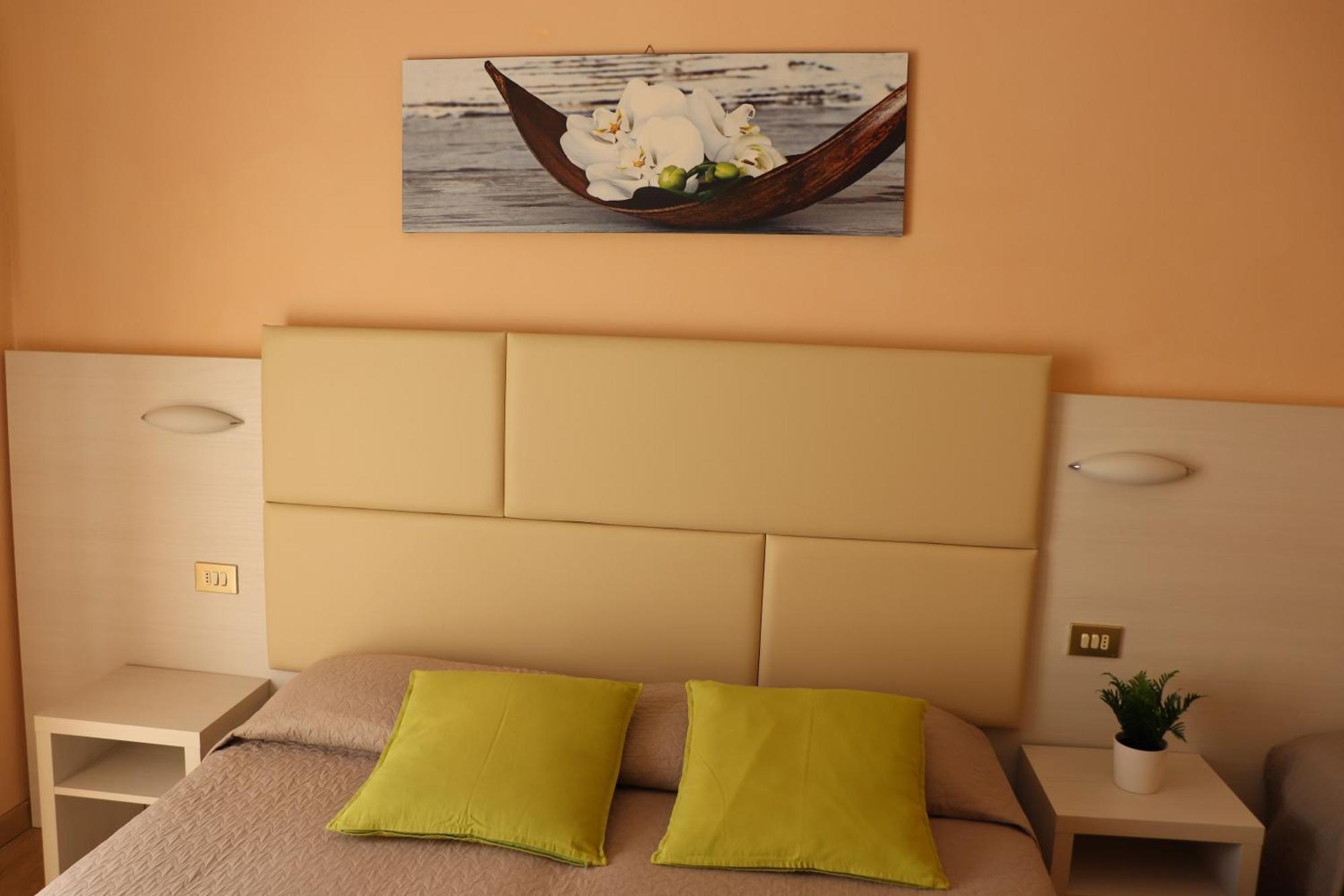 Hotel Barca D'Oro Bellaria-Igea Marina Bagian luar foto