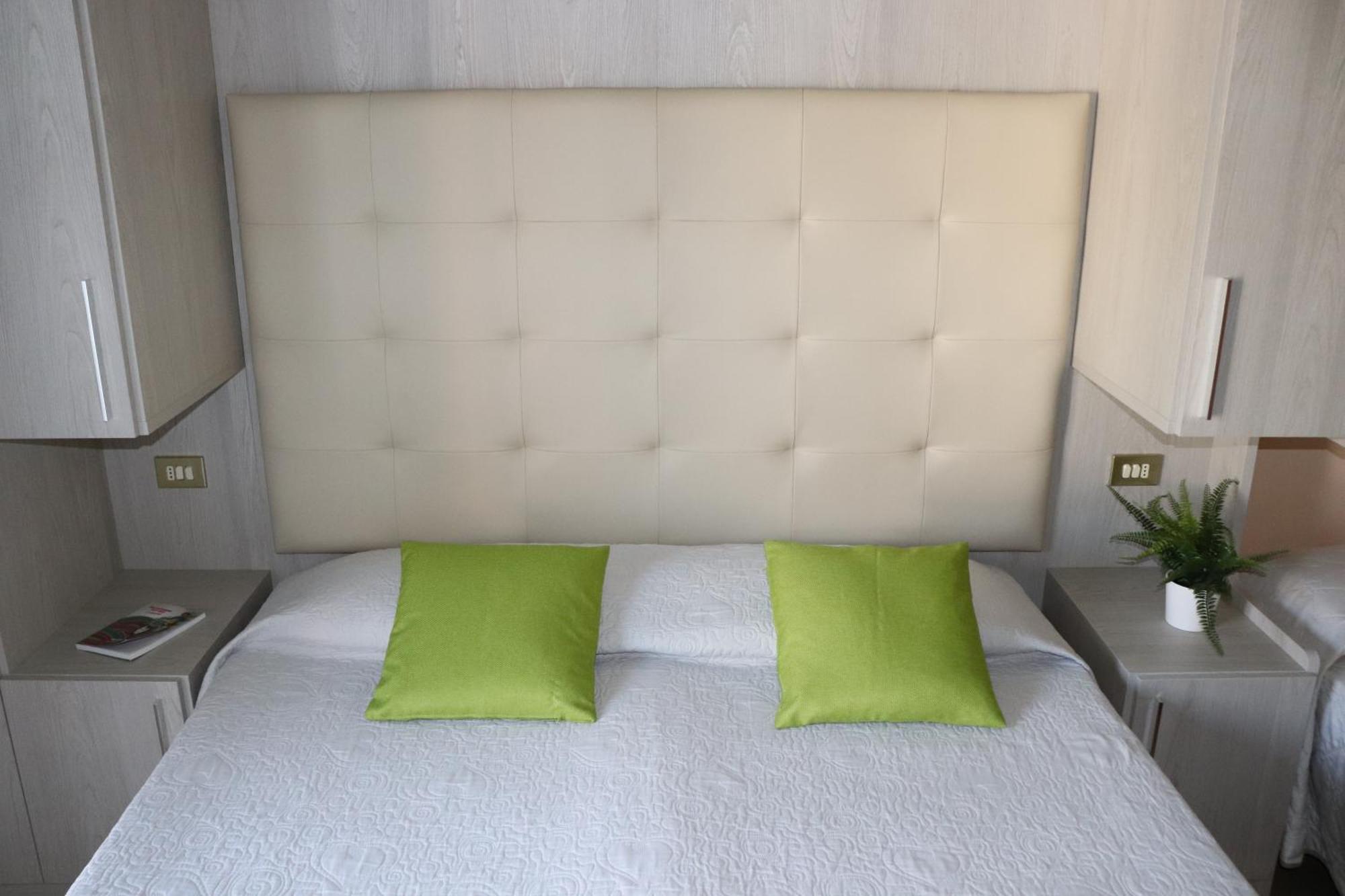 Hotel Barca D'Oro Bellaria-Igea Marina Bagian luar foto