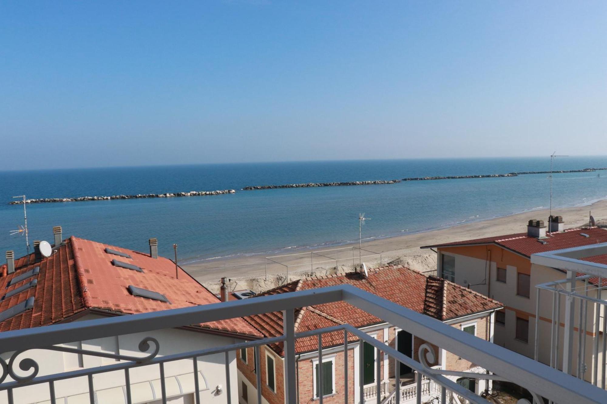 Hotel Barca D'Oro Bellaria-Igea Marina Bagian luar foto