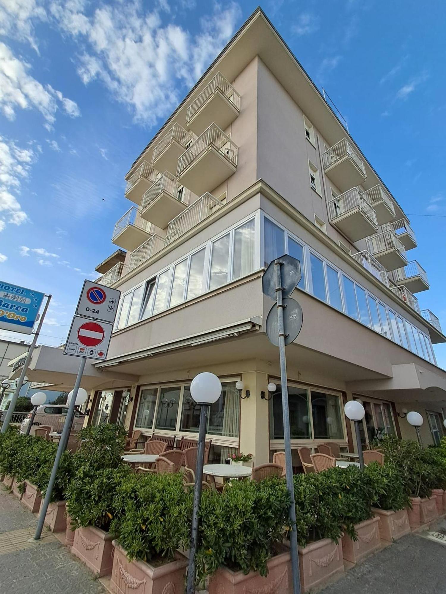 Hotel Barca D'Oro Bellaria-Igea Marina Bagian luar foto