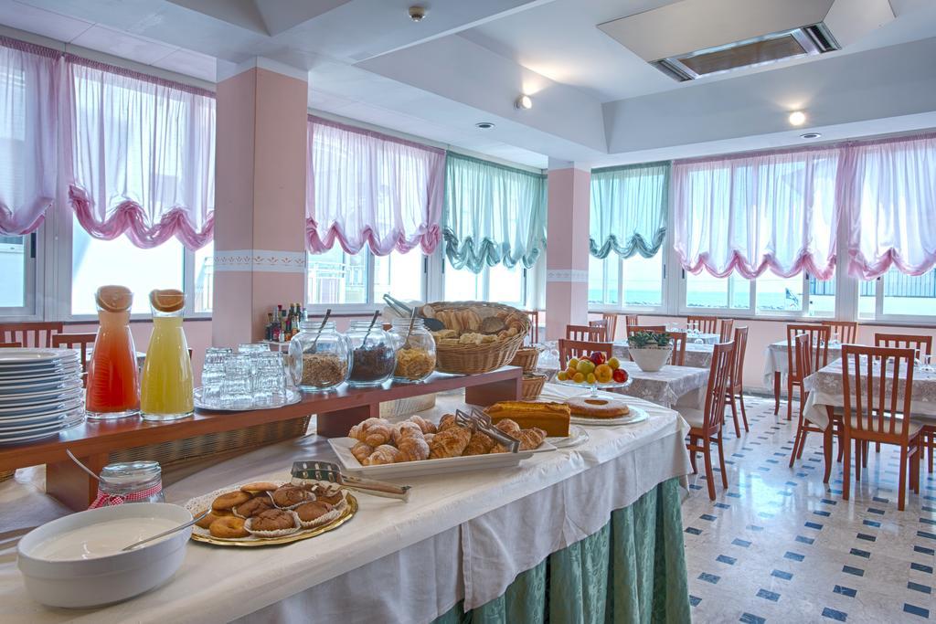 Hotel Barca D'Oro Bellaria-Igea Marina Bagian luar foto