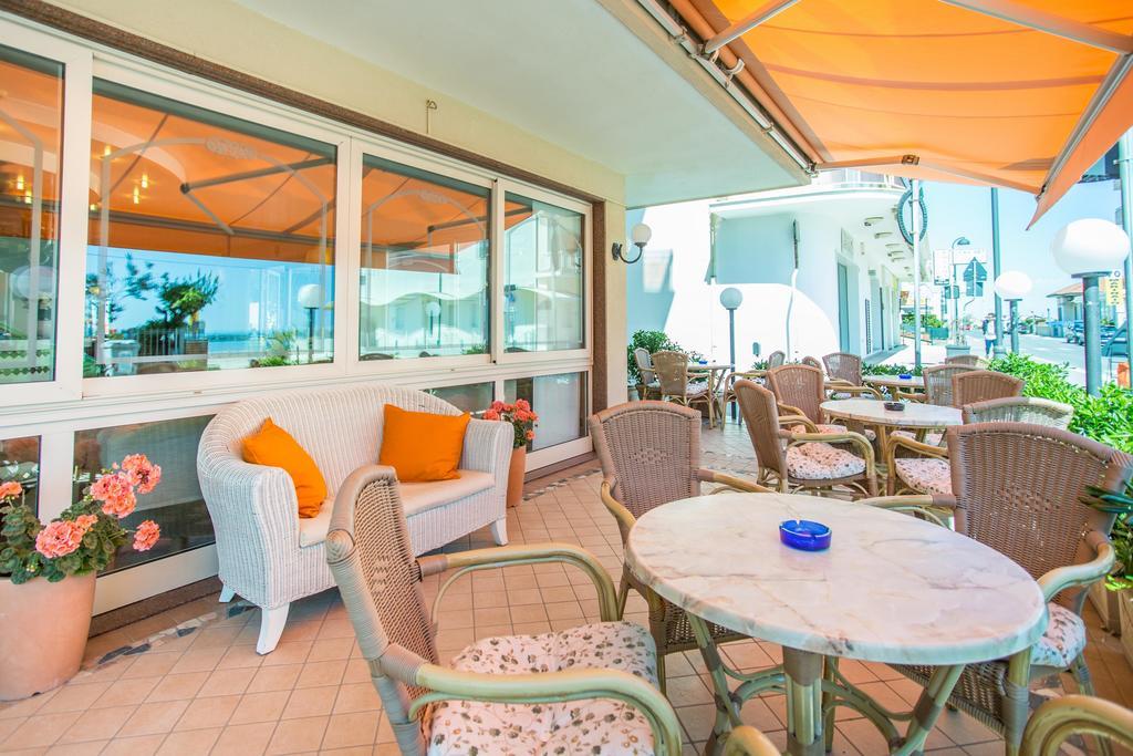 Hotel Barca D'Oro Bellaria-Igea Marina Bagian luar foto