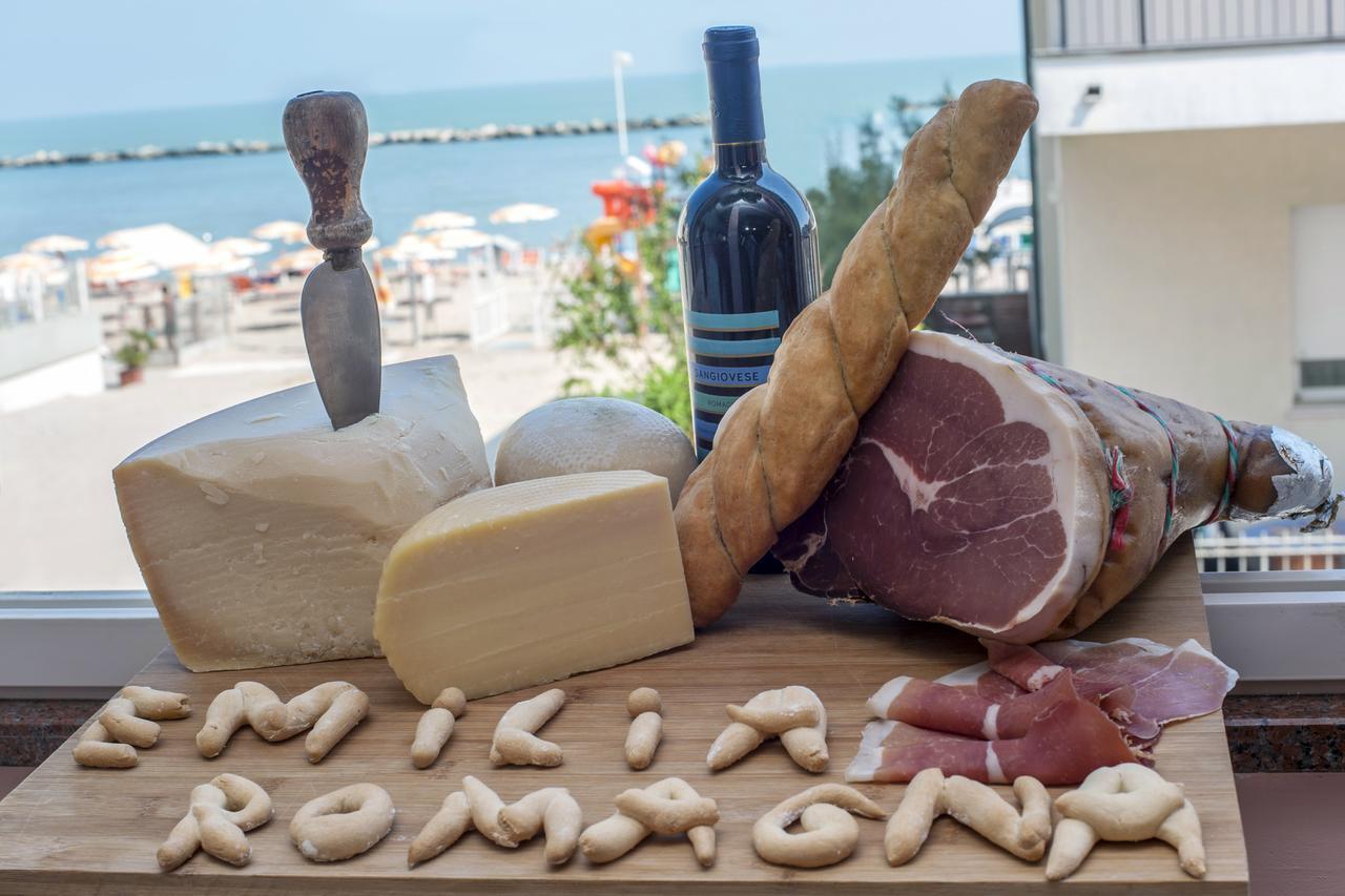 Hotel Barca D'Oro Bellaria-Igea Marina Bagian luar foto